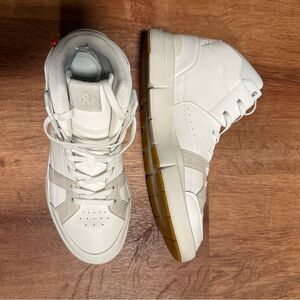 ON The Roger Clubhouse Mid Women's Sneakers, Shoes, Mid Cut, White Sand, 10.5 US